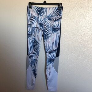 Avia Body Trim Capri Women’s Leggings Size XS